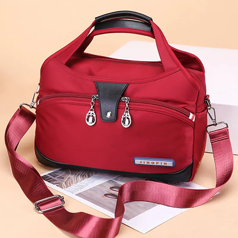 Petra — handtas met magneetsluiting