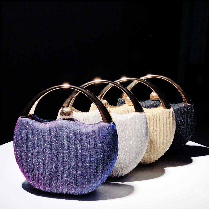Klaasina — clutch in klein formaat
