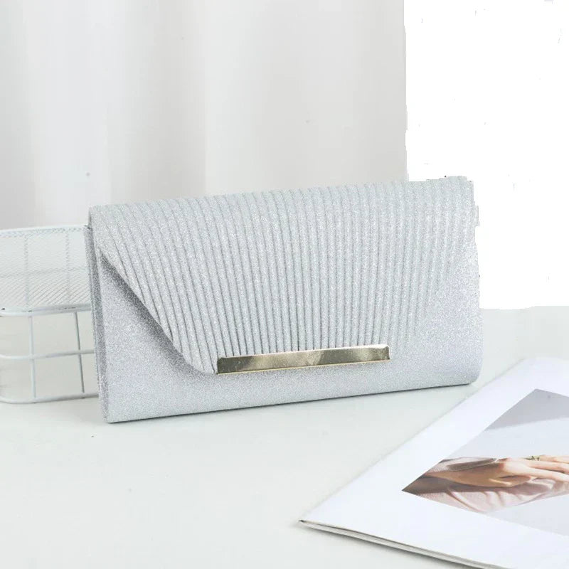 Roelofke — clutch met ketting