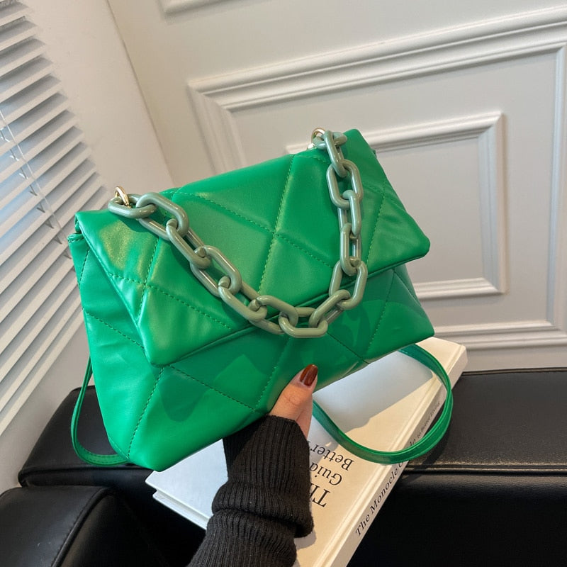 Ymke — crossbodytas in compact model