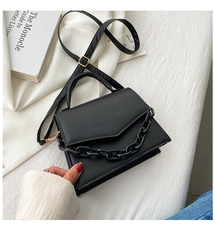 Reina — handtas met magneetsluiting