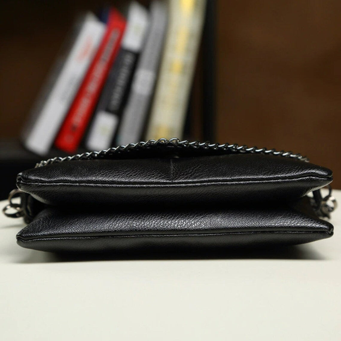 Alida — clutch