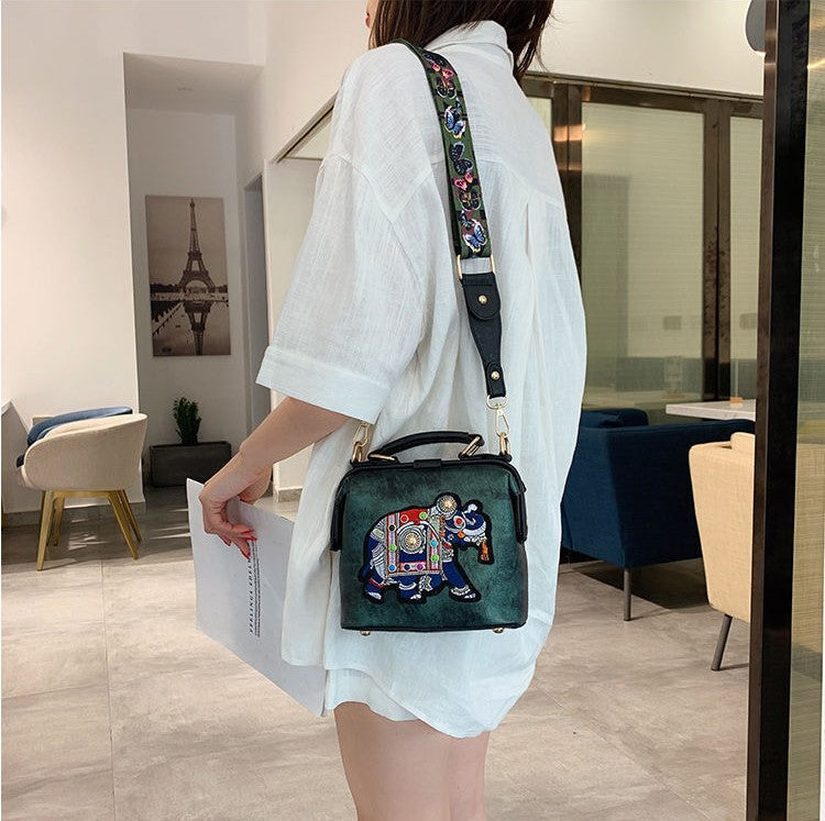 Frouke — crossbodytas met voorvak